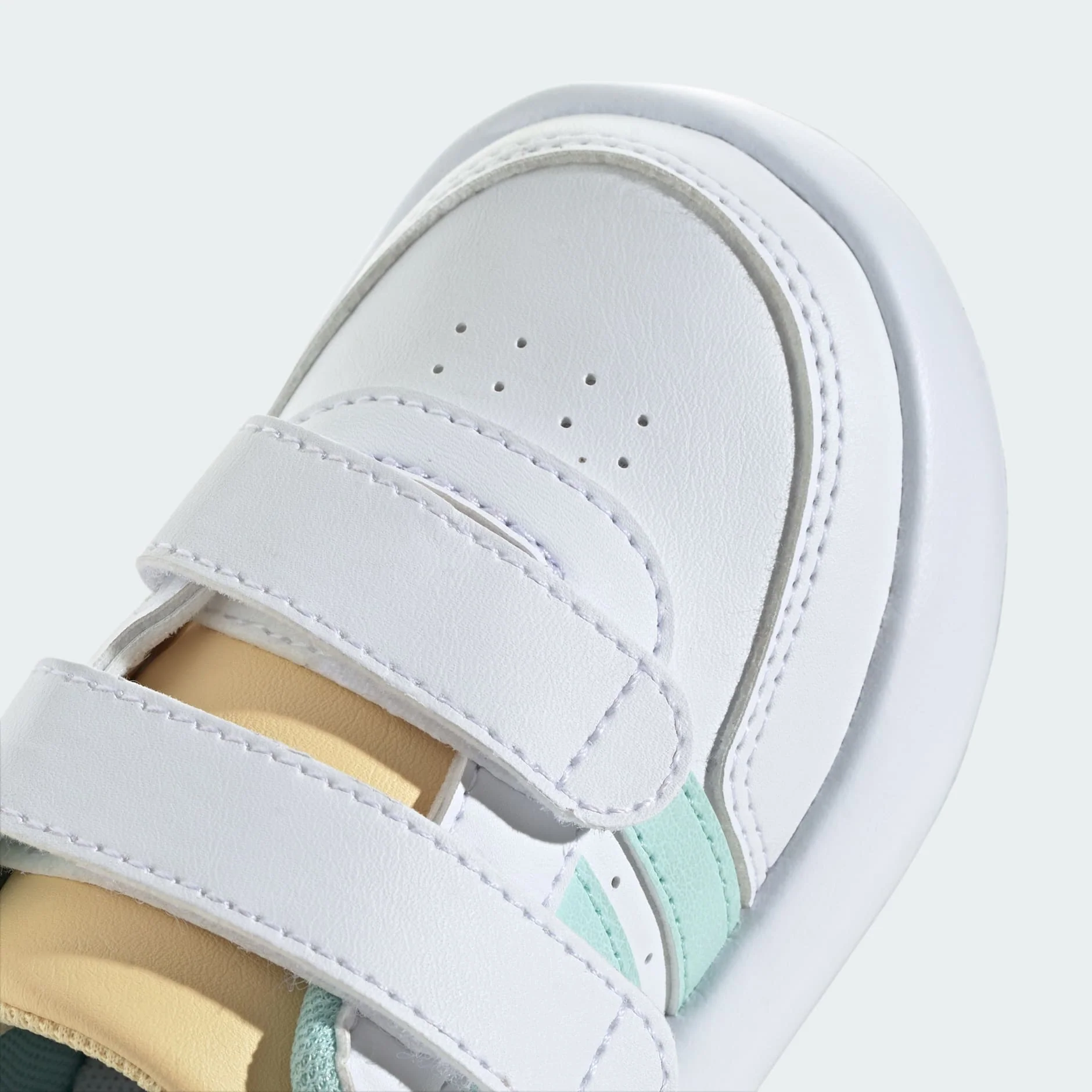Sapatilhas Bebé Adidas Breaknet - Image 4