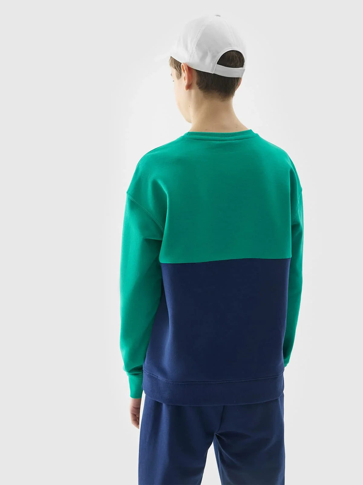 Sweatshirts 4F - Image 6