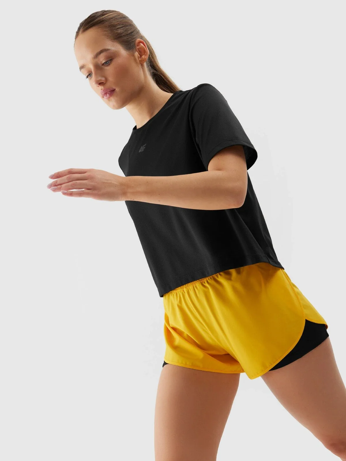 T-shirt Mulher de Treino 4F - Image 3