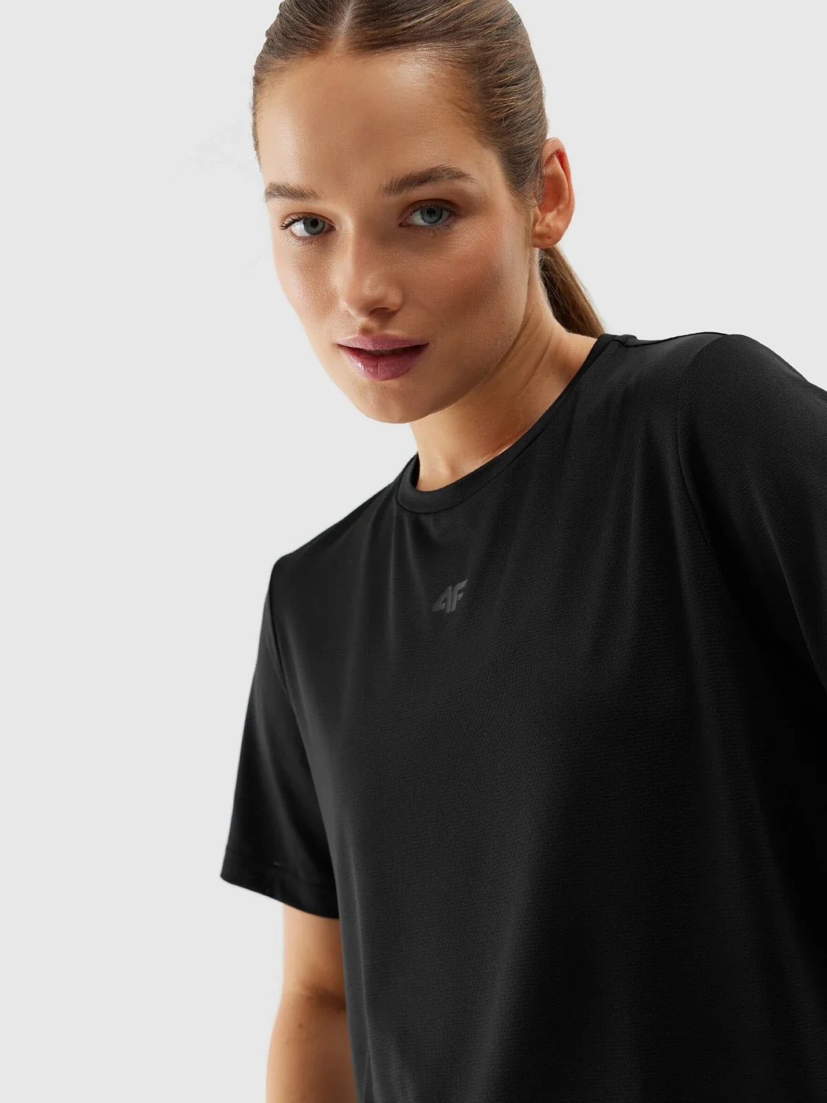 T-shirt Mulher de Treino 4F - Image 5